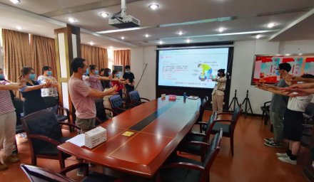 杭州種業(yè)集團舉辦應急救護安全演練暨職工衛(wèi)生健康預警教育講座