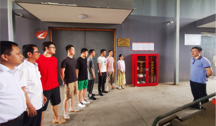 安全員隊伍實訓 防范事故保證安全  ——杭州種業(yè)集團開展“安全生產月”系列活動
